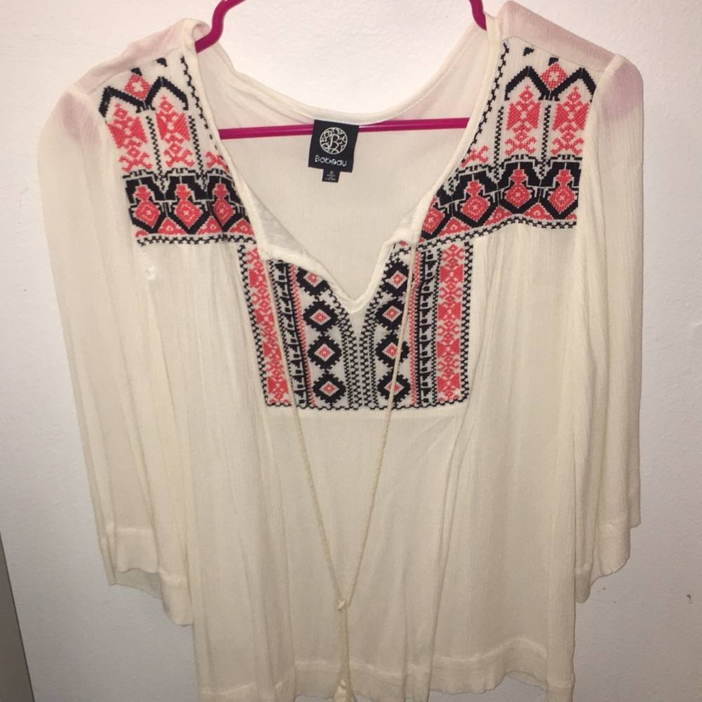 Bobeau white top tribal design